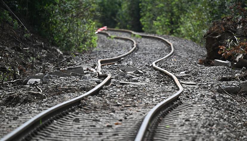 Die Gleise an der Unglücksstelle in Riedlingen mussten komplett ersetzt werden. (Archivbild) Die Gleise an der Unglücksstelle in Riedlingen mussten komplett ersetzt werden. (Archivbild)