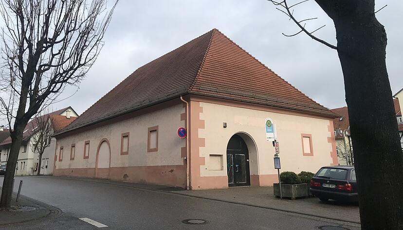 Die alte Kelter prägt das Eberstädter Ortsbild. Was mit dem historischen Gemäuer passiert, das ist die große Frage. Foto: Anja Krezer Die alte Kelter prägt das Eberstädter Ortsbild. Was mit dem historischen Gemäuer passiert, das ist die große Frage. Foto: Anja Krezer