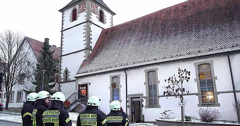 Am Sonntagmorgen gegen 07:30 Uhr wurde ein ausgelöster Rauchmelder in der Kirche am Kirchplatz gemeldet. Am Sonntagmorgen gegen 07:30 Uhr wurde ein ausgelöster Rauchmelder in der Kirche am Kirchplatz gemeldet.