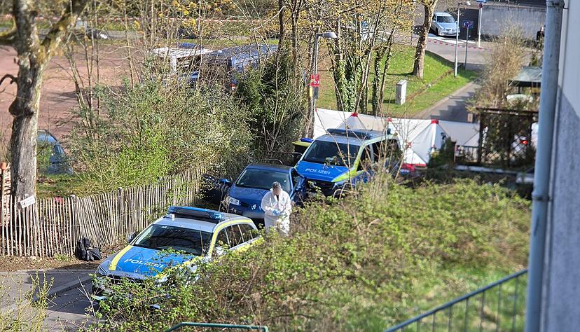 Die Sackgasse f&uuml;hrt zu einer Treppe.