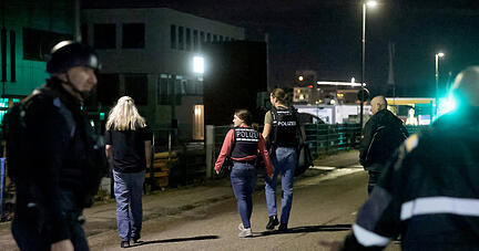Die Polizei ist mit einem Großaufgebot im Bad Friedrichshaller Stadtteil Kochendorf im Einsatz.