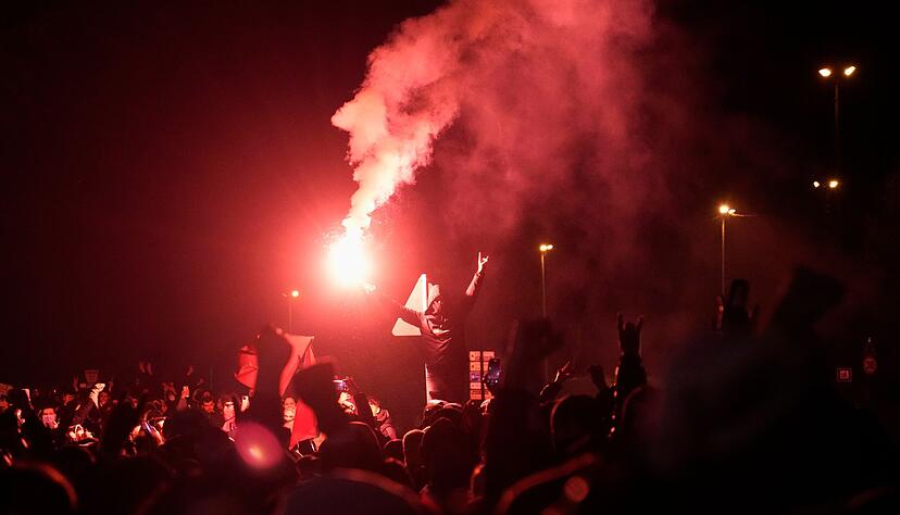 F&uuml;r mehrere Gro&szlig;st&auml;dte gilt derzeit eigentlich ein Demonstrationsverbot.