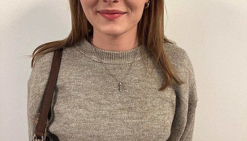 Kleinkaliberschützin Nele Stark hat im Vorfeld des Weltcups in China am Flughafen Schanghai acht Stunden gewartet - weil die Beamten ihre Munition gezählt haben. Kleinkaliberschützin Nele Stark hat im Vorfeld des Weltcups in China am Flughafen Schanghai acht Stunden gewartet - weil die Beamten ihre Munition gezählt haben.