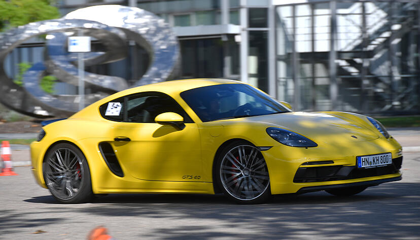 Der gelbe Porsche 718 Cayman GTS 4.0 mit Karl-Heinz Höpfer aus Bad Rappenau am Steuer wird am Samstag auch auf dem Wartberg zu sehen sein.