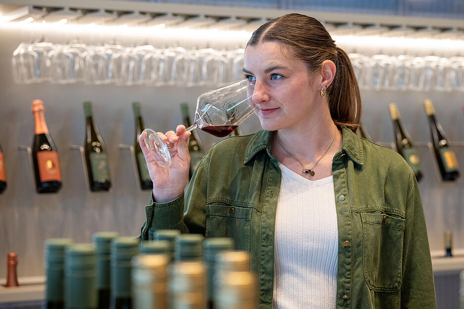 Die Weinreise durch die Region f&uuml;hrte die Hoheiten von der W&uuml;rttemberger Weinwerbegemeinschaft &bdquo;Echt W&uuml;rttemberger!&ldquo; und der Zentralgenossenschaft WZG in M&ouml;glingen.