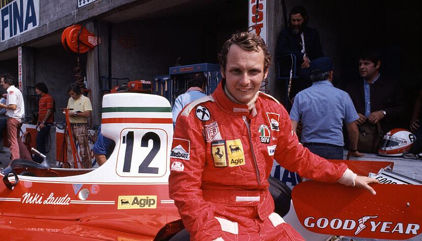 In Erinnerung an Lauda ersten WM-Titel bekommen die Ferraris in Monza eine spezielle Lackierung. In Erinnerung an Lauda ersten WM-Titel bekommen die Ferraris in Monza eine spezielle Lackierung.