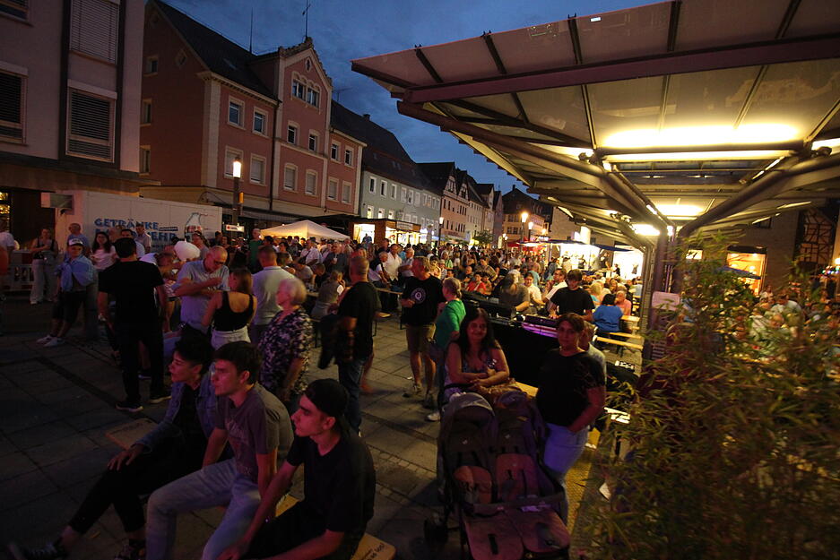 Drei Tage lang Stadtfest in Künzelsauer Innenstadt.