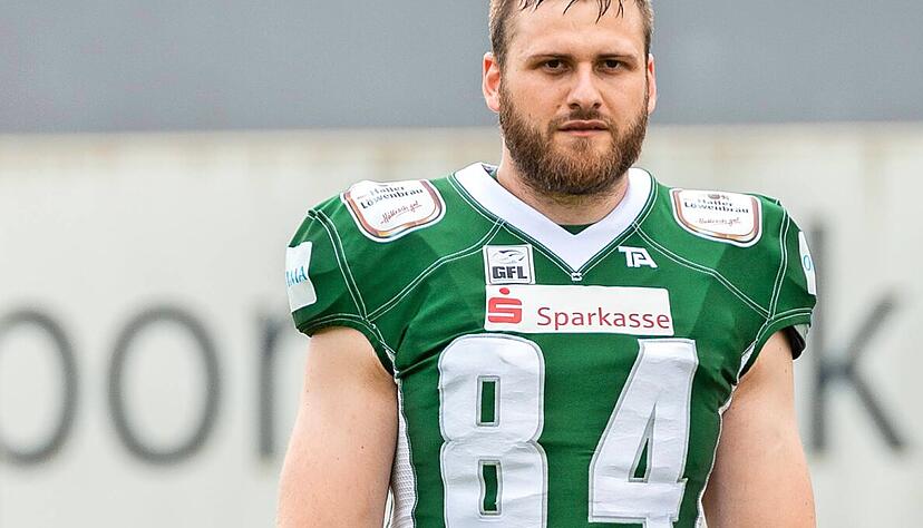 Moritz B&ouml;hringer l&auml;uft bei den Schw&auml;bisch Hall Unicorns mit der Nummer 84 auf. Auf welcher Position er dies tut, ob als Receiver oder als Tight End, das will er sich offenhalten. Foto: Manfred L&ouml;ffler