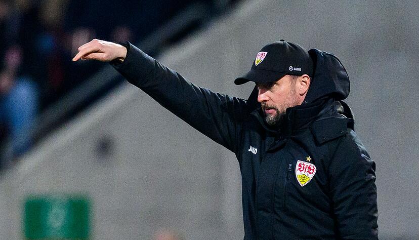 Sebastian Hoeneß strebt mit dem VfB Stuttgart den dritten Sieg im dritten Spiel nach der Winterpause an. Sebastian Hoeneß strebt mit dem VfB Stuttgart den dritten Sieg im dritten Spiel nach der Winterpause an.