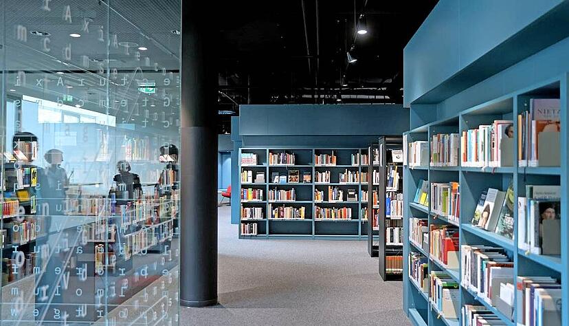 Die Stadtbibliothek in der Heilbronner Innenstadt wurde für gut 6,25 Millionen erweitert und modernisiert.