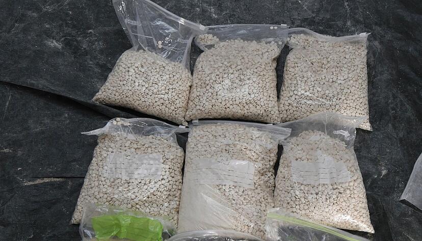 Zehn Beutel mit Amphetamin-Tabletten.