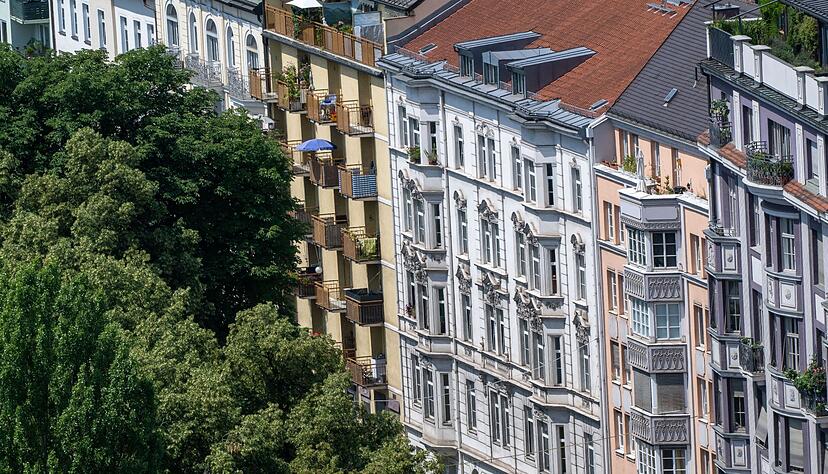 Blick auf die bayerische Landeshauptstadt München: In München lebt es sich gut ein Drittel teurer als im Vogtlandkreis.