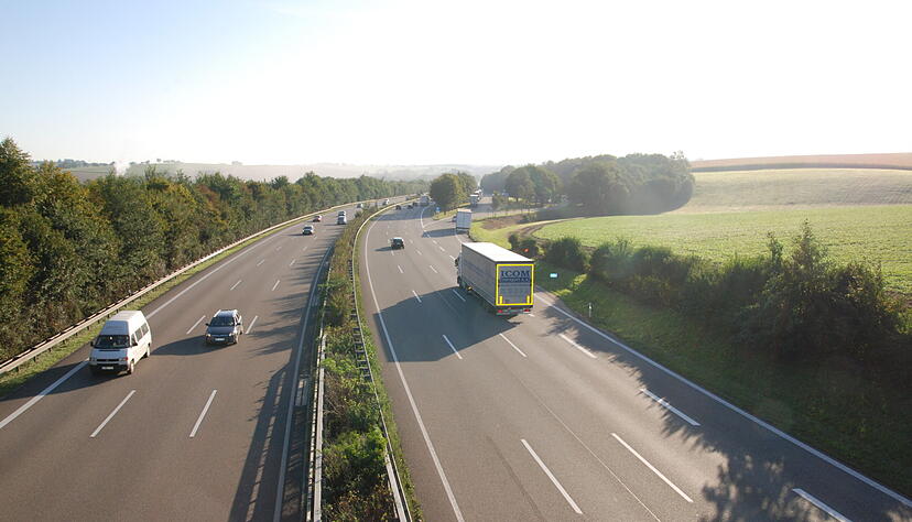 Die A6 durch Hohenlohe ist stellenweise nur provisorisch sechsspurig . Der vollständige Ausbau wird schon seit 2011 geplant.