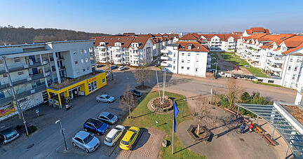 Blick auf den Europaplatz im Bad Friedrichshaller Stadtteil Plattenwald. Menschen aus 60 Nationen leben hier zusammen, erklärt Ortsvorsteher Mykola Heinrich.