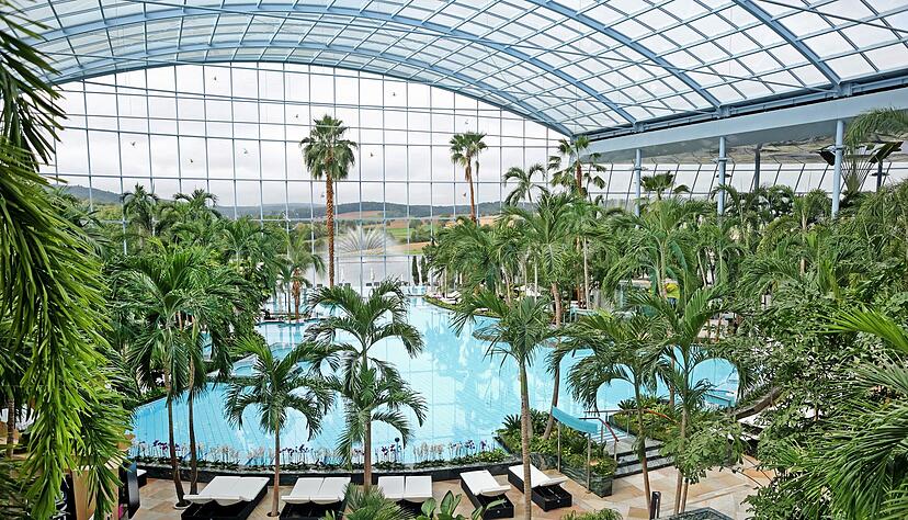 Bis zum Ende der Sommerferien dürfen Personen jeden Alters die Badewelt in Sinsheim besuchen. Bis zum Ende der Sommerferien dürfen Personen jeden Alters die Badewelt in Sinsheim besuchen.