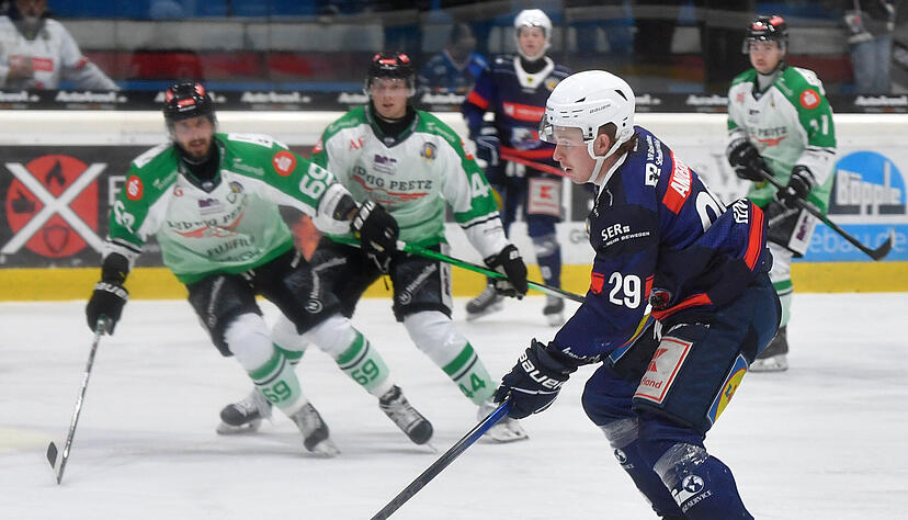 Die R&uuml;ckkehr von Calder Anderson war f&uuml;r die Falken ein wichtiger Faktor. Der Kanadier traf bei seinem Comeback in Garmisch gleich doppelt.