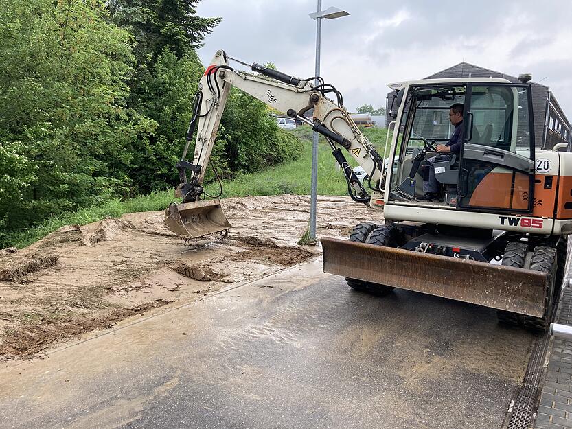 Auch am Bauhof in Neckarsulm verursachte das Wasser Schäden. Foto: Alexander Klug