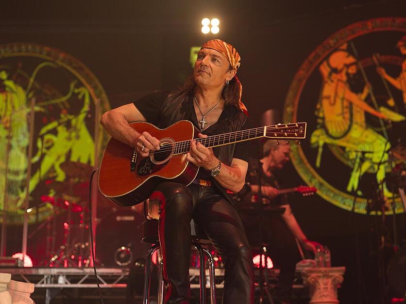 Scorpions unplugged in der Hanns-Martin-Schleyer-Halle