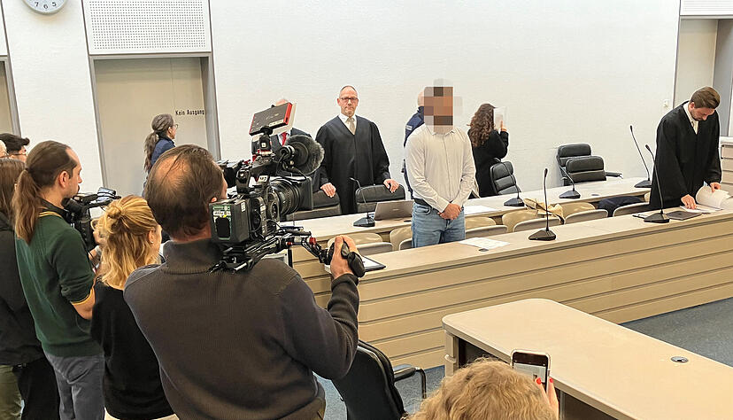 Am Tag der Urteilsverkündung vor dem Landgericht in Ingolstadt herrschte ein reges Medienaufkommen. Foto: Archiv/Kümmerle Am Tag der Urteilsverkündung vor dem Landgericht in Ingolstadt herrschte ein reges Medienaufkommen. Foto: Archiv/Kümmerle