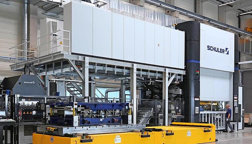 W&ouml;hrle m&ouml;chte auf alle Anforderungen ein passendes Angebot machen k&ouml;nnen: Die 1000-Tonnen-Presse steht in einer eigens gebauten Halle.
Foto: privat