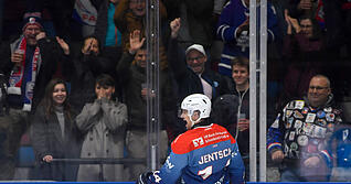Niklas Jentsch erzielte den 2:3-Anschlusstreffer. Am Ende reichte es für sein Team aber nicht, um in Bad Tölz zu gewinnen.