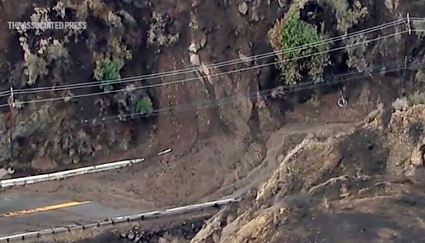 Am Montag half lang erwarteter Regen bei der Brandbek&auml;mpfung, sorgte aber auch f&uuml;r Schlammlawinen.