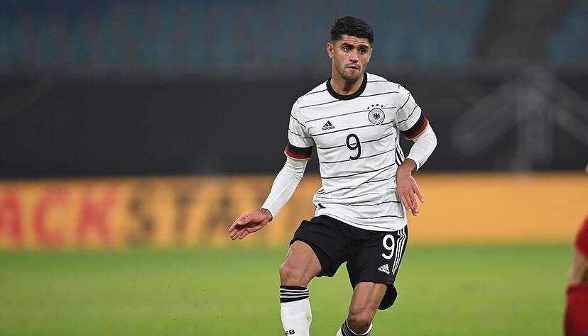 Mahmoud Dahoud möchte künftig für Syrien spielen. Mahmoud Dahoud möchte künftig für Syrien spielen.