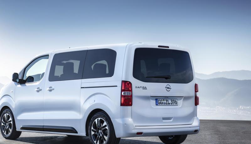 In den Zafira Life passen neben dem Fahrer bis zu acht Passagiere und im besten Fall 4900 Liter Gep&auml;ck.