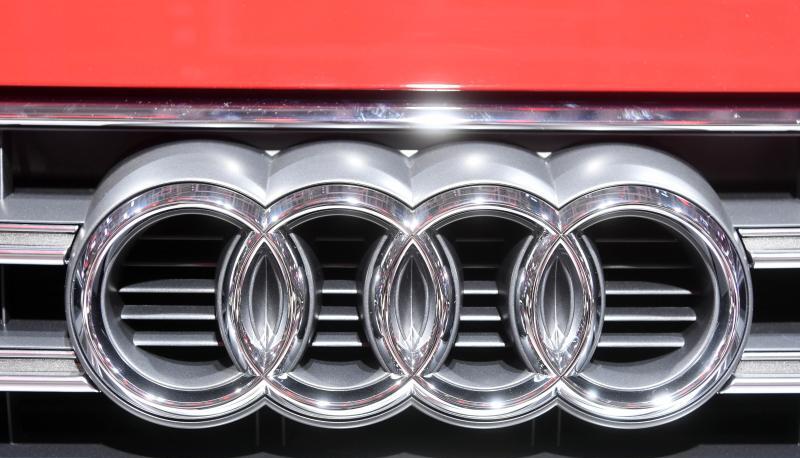 Laut Bram Schot, dem kommissarischen Audi-Vorstandschef, gibt es wegen der Umstellung auf den neuen Abgas- und Verbrauchsprüfstandard WLTP Produktionsausfälle bei dem Autobauer. Foto: Uli Deck Laut Bram Schot, dem kommissarischen Audi-Vorstandschef, gibt es wegen der Umstellung auf den neuen Abgas- und Verbrauchsprüfstandard WLTP Produktionsausfälle bei dem Autobauer. Foto: Uli Deck