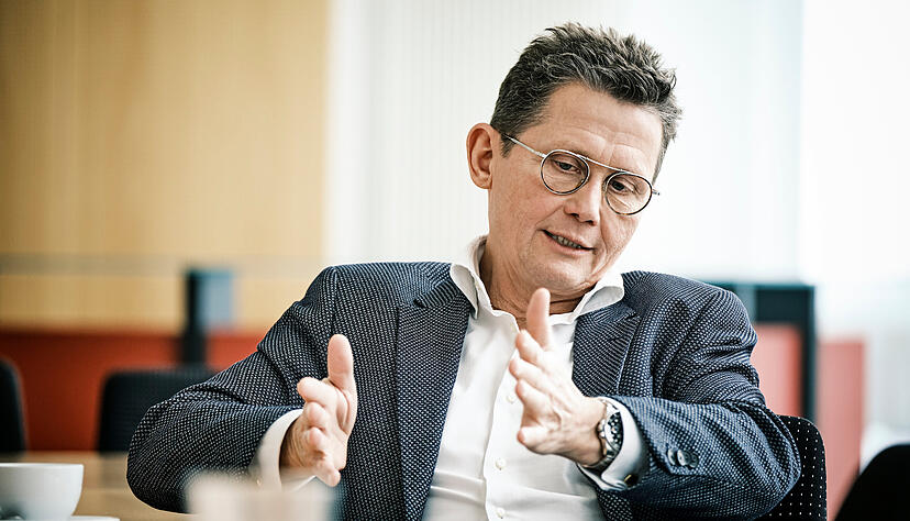 Vorstandsvorsitzender Mathias Hallmann, seit Oktober 2017 bei R. Stahl, scheidet zum 31. Dezember 2025 aus dem Unternehmen aus.
