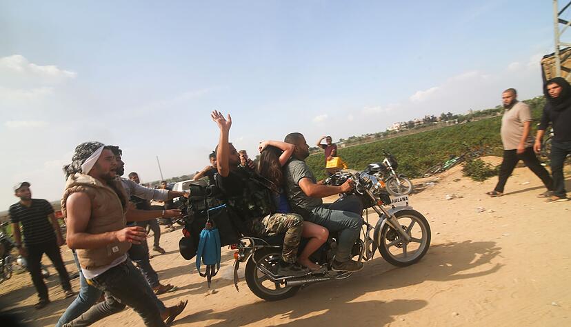 Dutzende entf&uuml;hrte Israelis sind noch immer in den H&auml;nden der Geiselnehmer. (Archivbild)