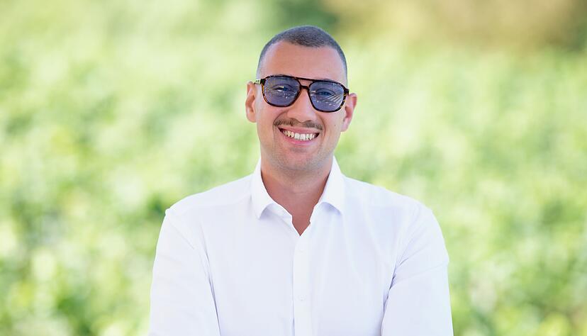 Levin McKenzie steht als erster Mann im Finale um das Amt des wohl wichtigsten Botschafters der Weinbranche. (Archivbild) Levin McKenzie steht als erster Mann im Finale um das Amt des wohl wichtigsten Botschafters der Weinbranche. (Archivbild)