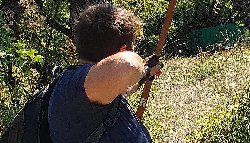 Sabine R&uuml;gler beim Training in einem 3D-Parcours.