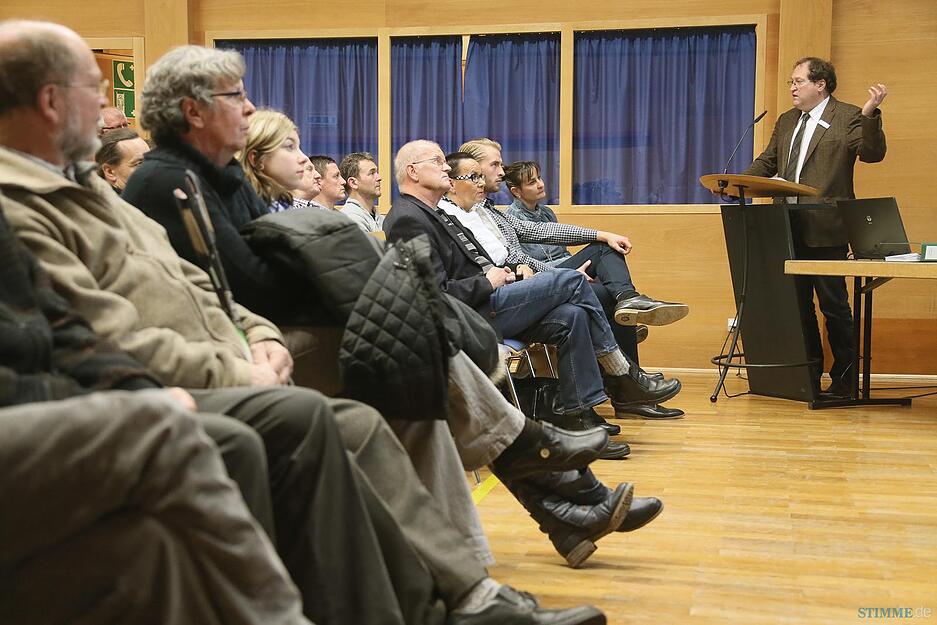 B&uuml;rgerversammlung: Fl&uuml;chtlingsunterbringung in L&ouml;wenstein