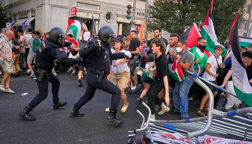 Es kam zu Zusammenstößen zwischen Polizei und Demonstranten.