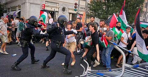 Es kam zu Zusammenstößen zwischen Polizei und Demonstranten.