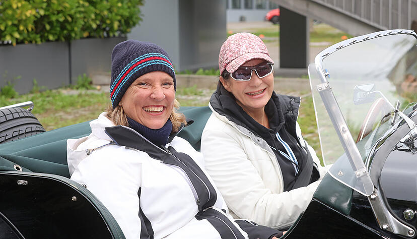 Gute Laune zum Start der Benefiz-Rallye des Rotary Clubs Heilbronn-Unterland.