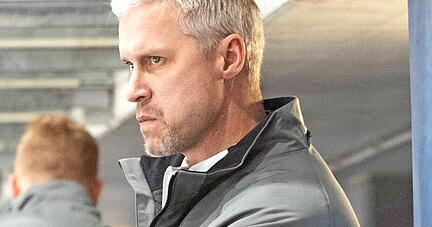 Die Luft f&uuml;r Falken-Trainer Jason Morgan ist weiterhin d&uuml;nn.
Foto: Archiv/Veigel