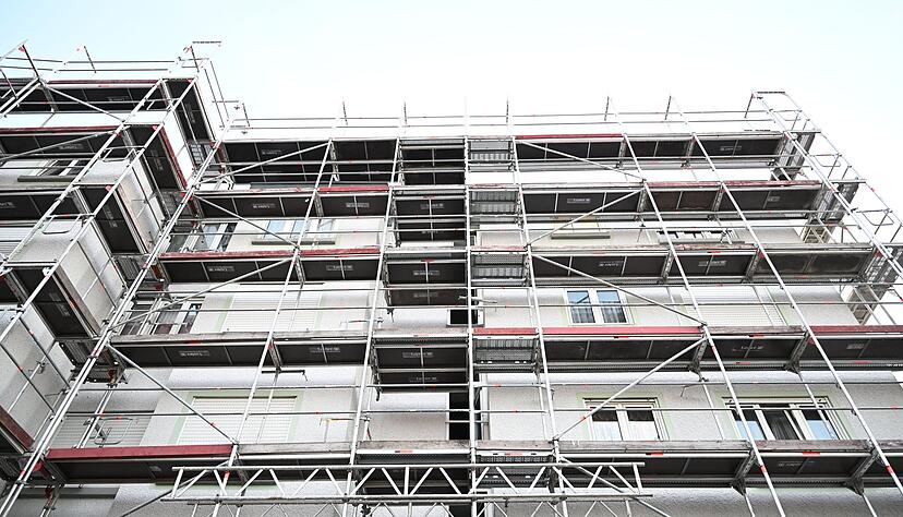 Im baden-württembergischen Bauhandwerk ging es im vergangenen Jahr wieder leicht aufwärts. Im baden-württembergischen Bauhandwerk ging es im vergangenen Jahr wieder leicht aufwärts.