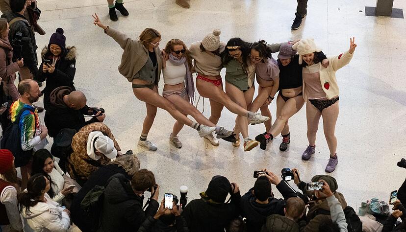 Von den niedrigen Temperaturen ließen sich die Teilnehmer nicht abschrecken. Von den niedrigen Temperaturen ließen sich die Teilnehmer nicht abschrecken.