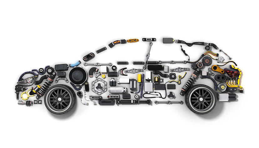 Nicht alle Teile, die für ein Verbrennerauto benötigt wurden, sind auch für ein Elektroauto noch notwendig. Dafür nimmt die Komplexität der Software zu. Foto: Adobe Stock