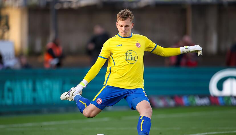 Essens Torwart Felix Wienand ist beim Spiel gegen Waldhof Mannheim von einem B&ouml;ller verletzt worden. (Archivbild)