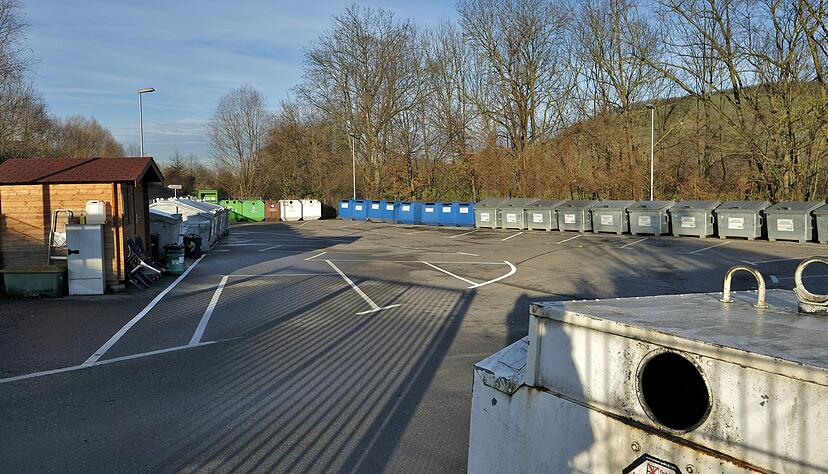 Recyclinghof Weinsberg: Der Abfallwirtschaftsbetrieb des Landkreises will die Einrichtung näher in den Ort rücken.
Foto: Dennis Mugler Recyclinghof Weinsberg: Der Abfallwirtschaftsbetrieb des Landkreises will die Einrichtung näher in den Ort rücken.
Foto: Dennis Mugler