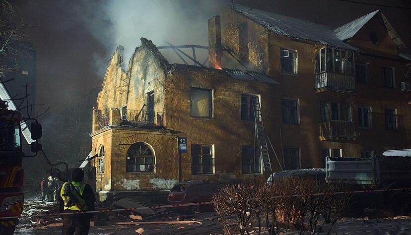 In der Hauptstadt Kiew werden immer wieder auch Wohnh&auml;user besch&auml;digt.