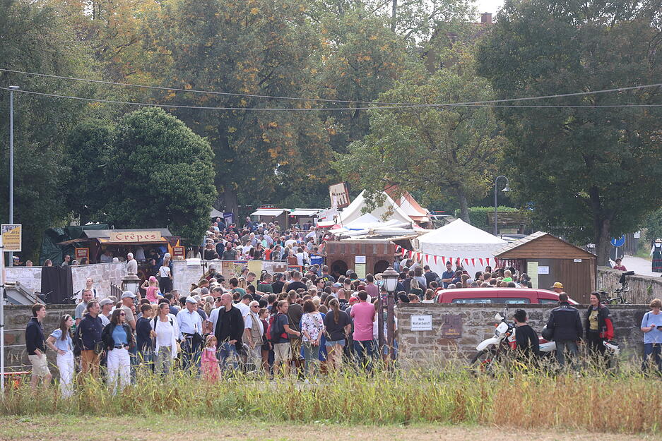 Mittelalterliches Burgfest auf Burg Stettenfels in Untergruppenbach: Die schönsten Bilder 2024 Mittelalterliches Burgfest auf Burg Stettenfels in Untergruppenbach: Die schönsten Bilder 2024