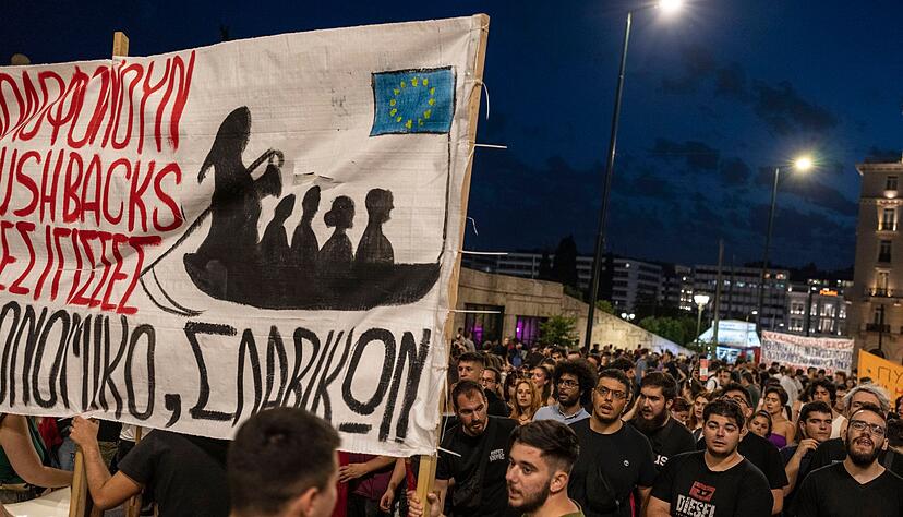 Griechenland ist eines der Hauptziell&auml;nder von Migranten, die mit Schleuserbooten nach Europa gelangen wollen. Dabei kommt es immer wieder vor, dass Boote im Mittelmeer kentern und Gefl&uuml;chtete sterben. (Archivbild)