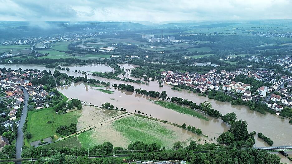 Auch die Kurstadt Bad Wimpfen wurde von den Wassermassen heimgesucht. Auch die Kurstadt Bad Wimpfen wurde von den Wassermassen heimgesucht.