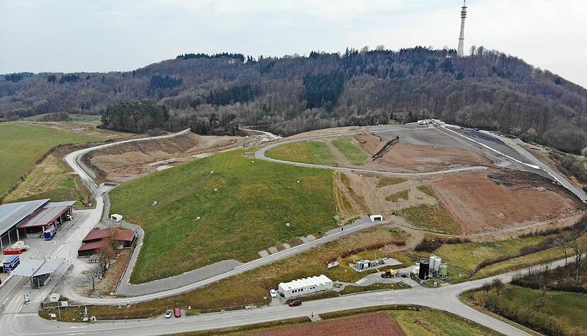 Das Deponiegel&auml;nde in Beltersrot hat sich gegen&uuml;ber dem Kreistagsbeschluss im Dezember 2016 stark gewandelt.