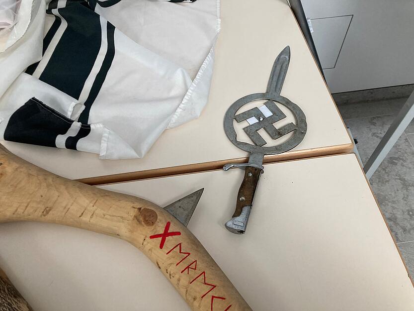 Kriegswaffen und Nazi-Gegenstände im Haus in Boxberg entdeckt
