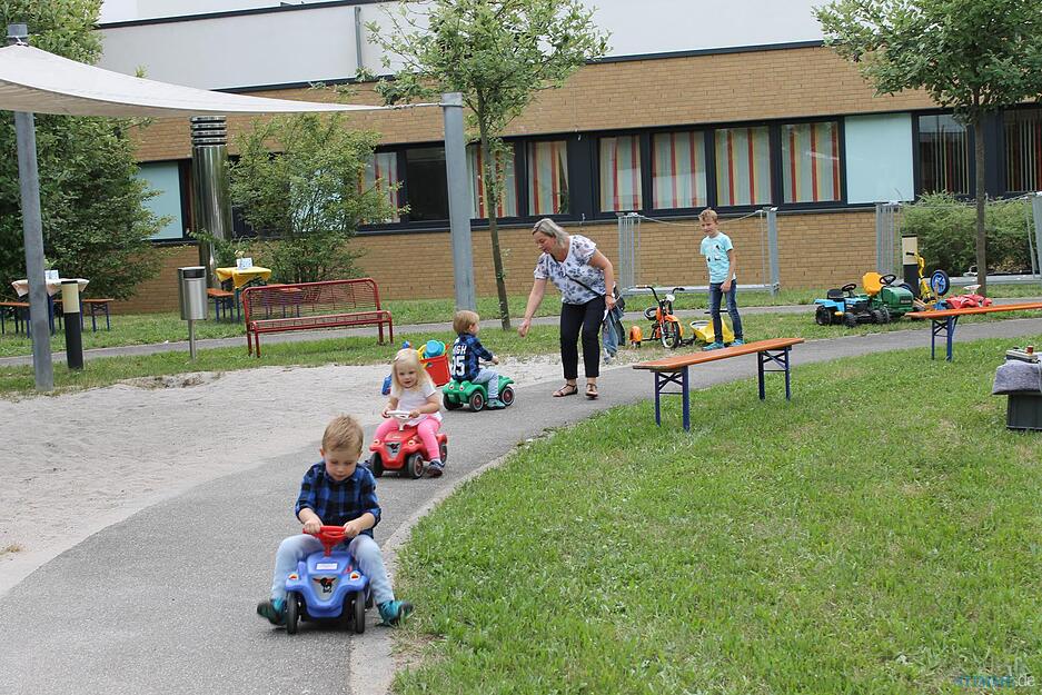 Fr&uuml;hchenfest im SLK-Klinikum am Gesundbrunnen
